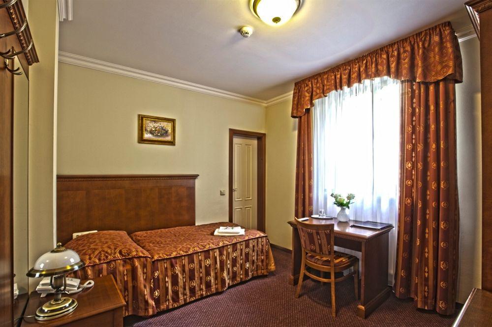 Otel Arkada